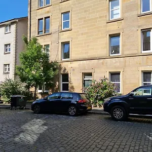 Gasthof Cathcart Place, Edinburgh